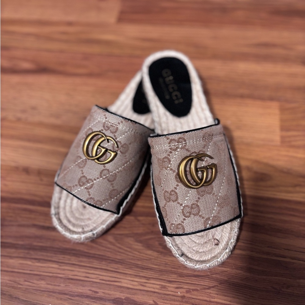 GG Beige Espadrille Slides